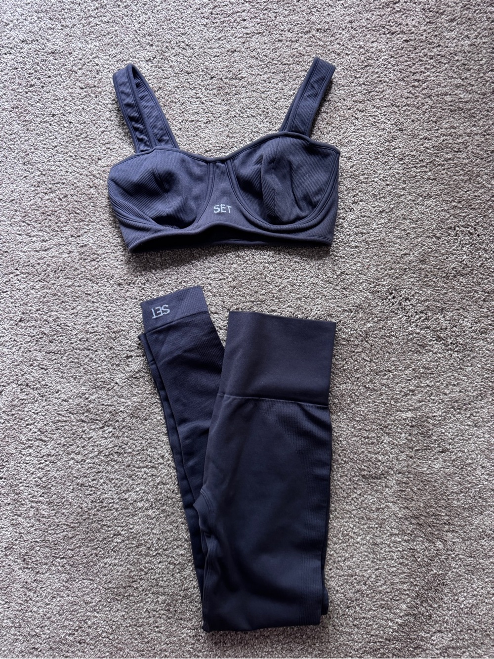 SET Active Black Seamless Sports Bra and Leggings Set